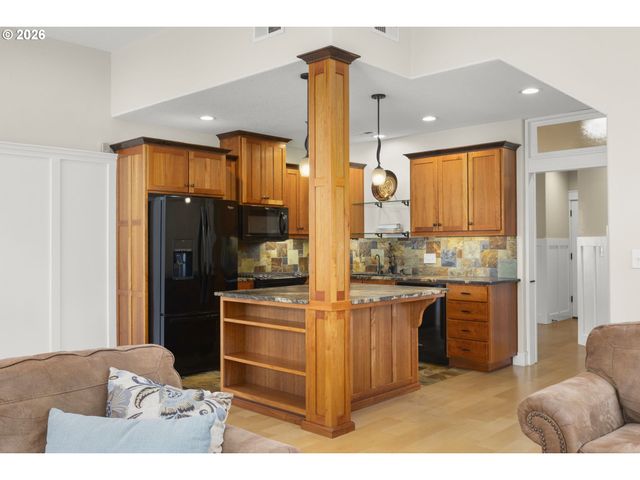 7006 Ne ELM St, Hillsboro, OR 97124