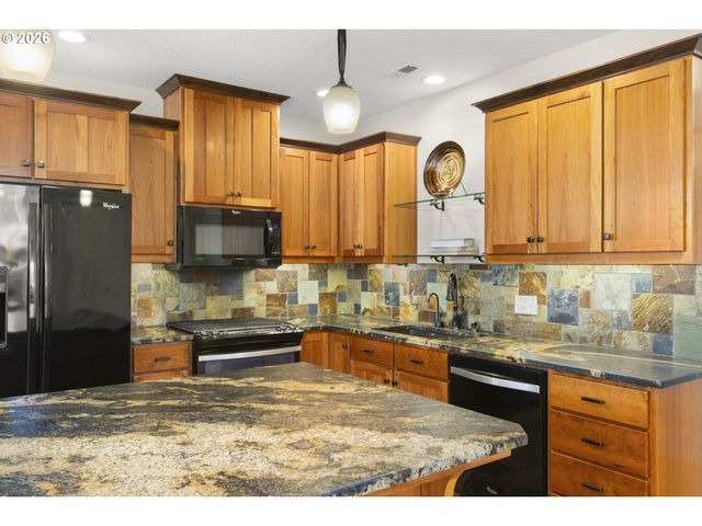 7006 Ne ELM St, Hillsboro, OR 97124