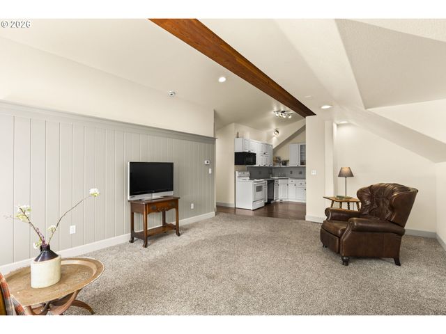 7006 Ne ELM St, Hillsboro, OR 97124