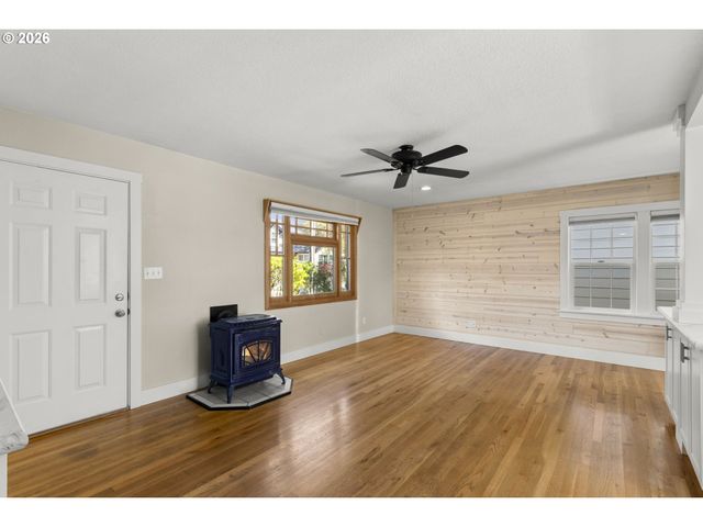 7006 Ne ELM St, Hillsboro, OR 97124