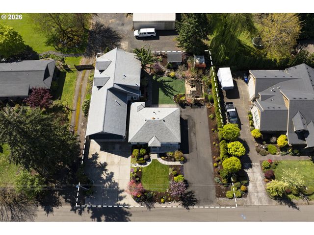 7006 Ne ELM St, Hillsboro, OR 97124