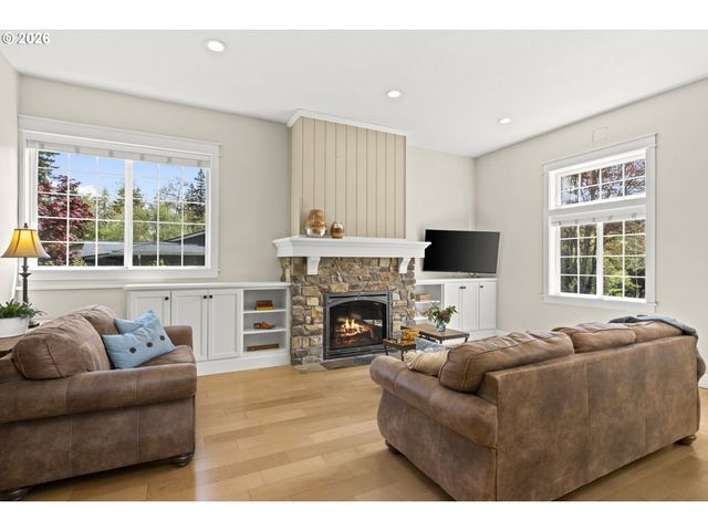 7006 Ne ELM St, Hillsboro, OR 97124