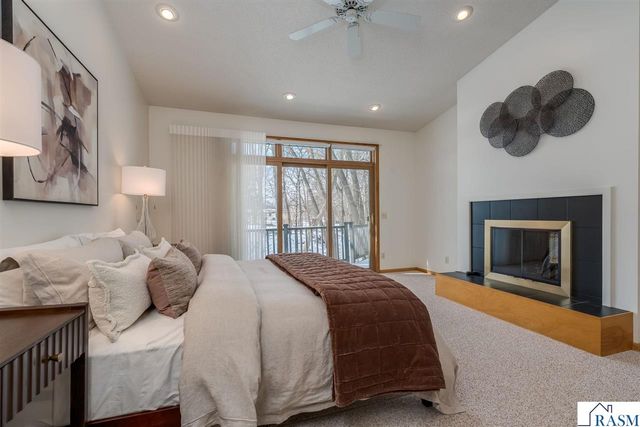 1515 Pleasant View Drive, North Mankato, MN 56003