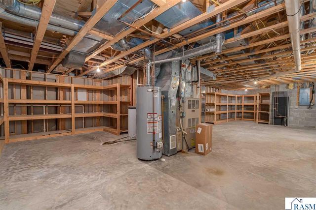 1515 Pleasant View Drive, North Mankato, MN 56003