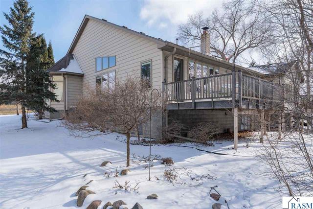 1515 Pleasant View Drive, North Mankato, MN 56003