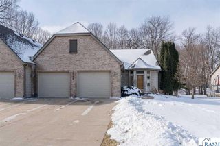 1515 Pleasant View Drive, North Mankato, MN 56003