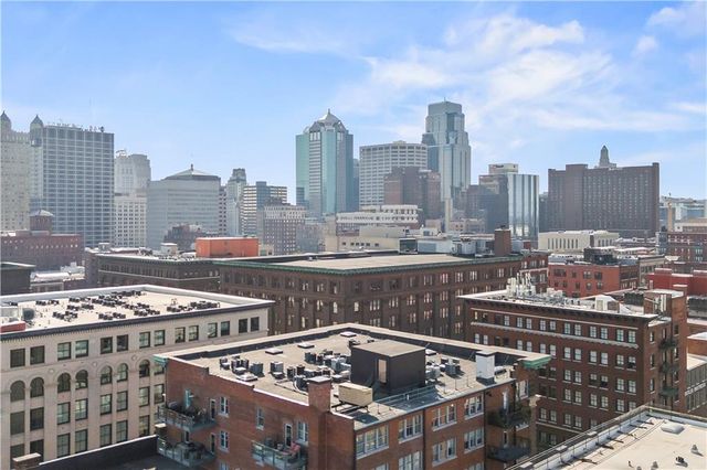 700 Broadway Boulevard 208, Kansas City, MO 64105