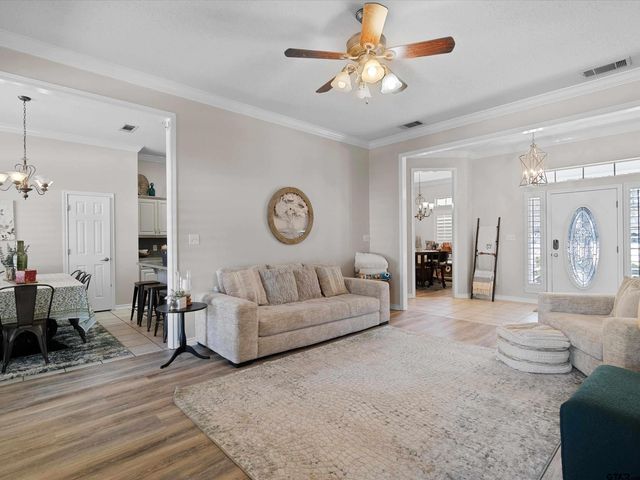 215 CR 3542, Hawkins, TX 75765