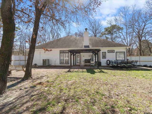 215 CR 3542, Hawkins, TX 75765