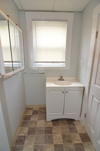 208 Irving Street 1L, Framingham, MA 01702