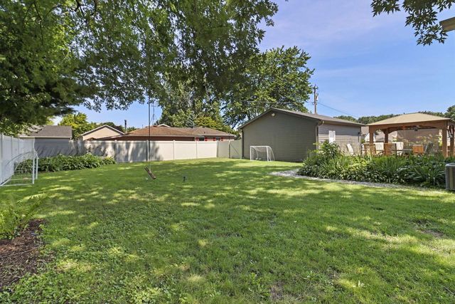 906 114th STREET, Pleasant Prairie, WI 53158
