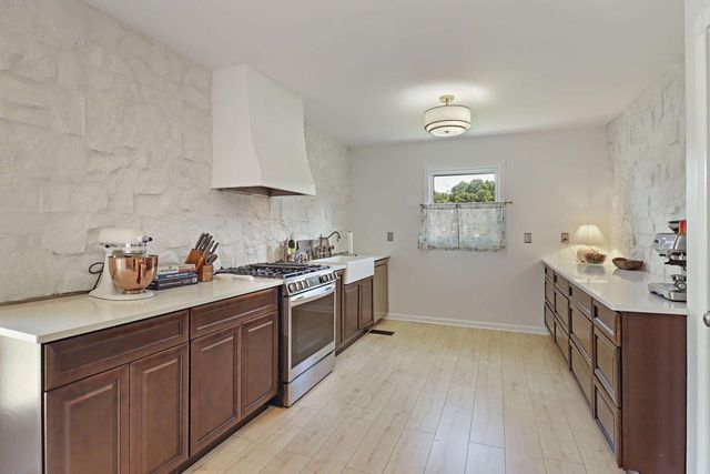906 114th STREET, Pleasant Prairie, WI 53158