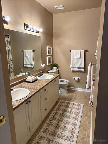 324 Stockton Ridge 121, Cranberry Twp, PA 16066