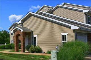 324 Stockton Ridge 121, Cranberry Twp, PA 16066