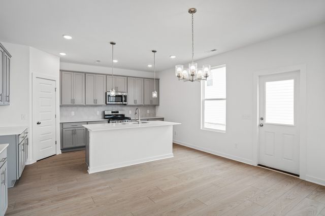 8250 Netterfield Drive, White House, TN 37188