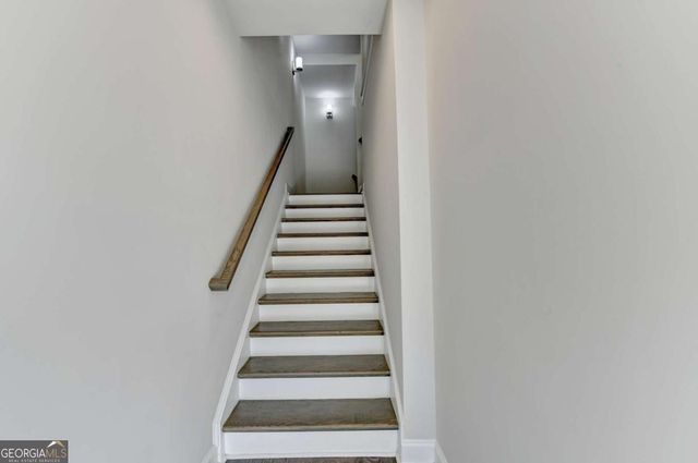 1372 Live Oak Lane, Brookhaven, GA 30319