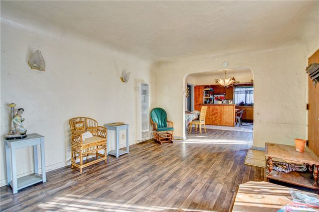 926 Spence, Los Angeles, CA 90023
