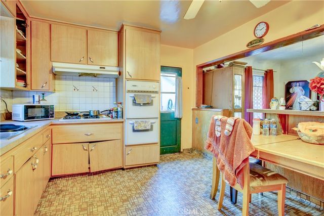 926 Spence, Los Angeles, CA 90023