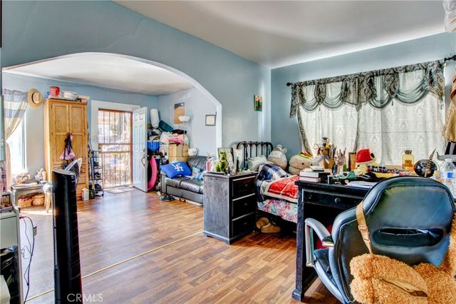 926 Spence, Los Angeles, CA 90023