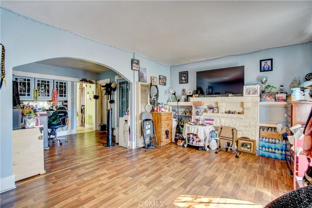 926 Spence, Los Angeles, CA 90023