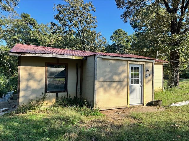 1019 Tower Road, Clarksville, AR 72830