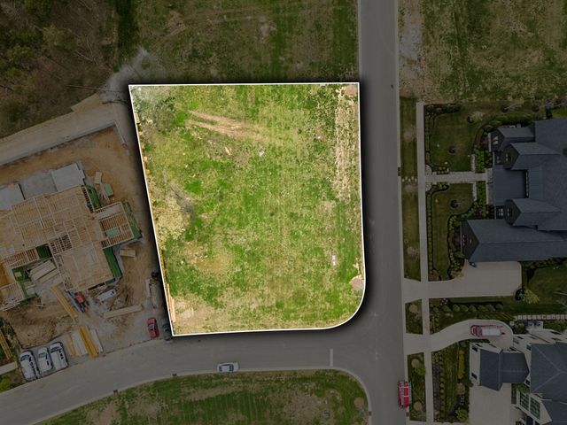 7124 Lanceleaf Dr, College Grove, TN 37046