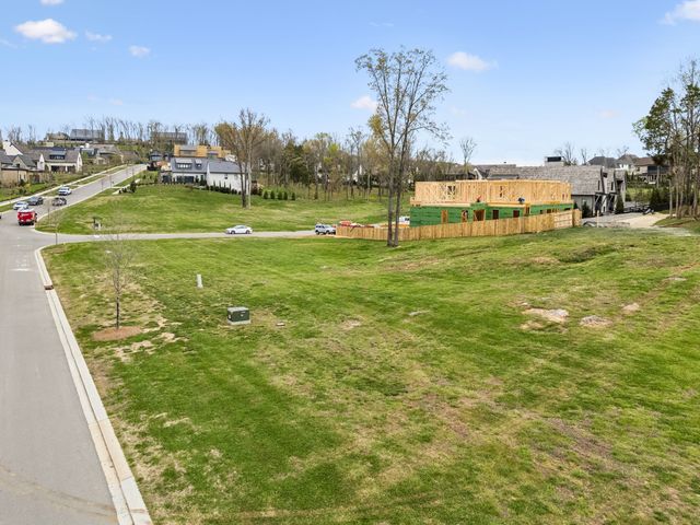 7124 Lanceleaf Dr, College Grove, TN 37046