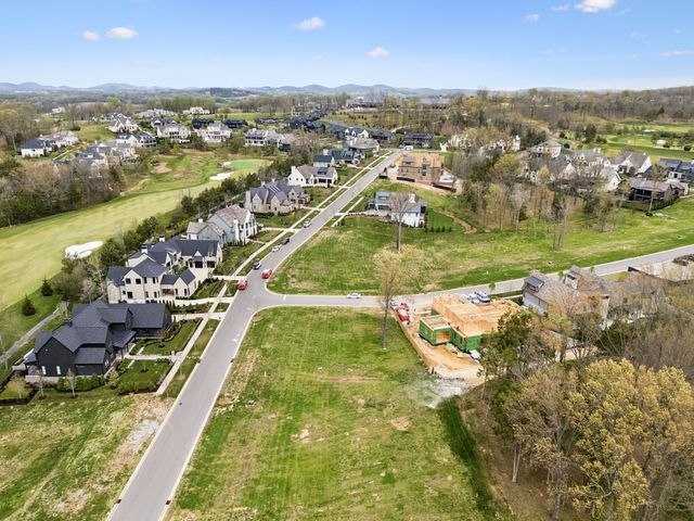 7124 Lanceleaf Dr, College Grove, TN 37046