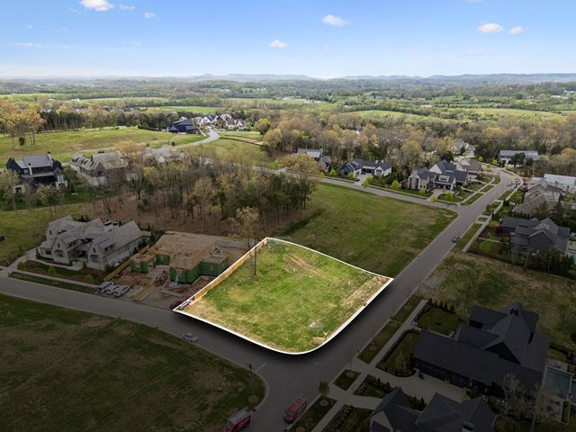 7124 Lanceleaf Dr, College Grove, TN 37046