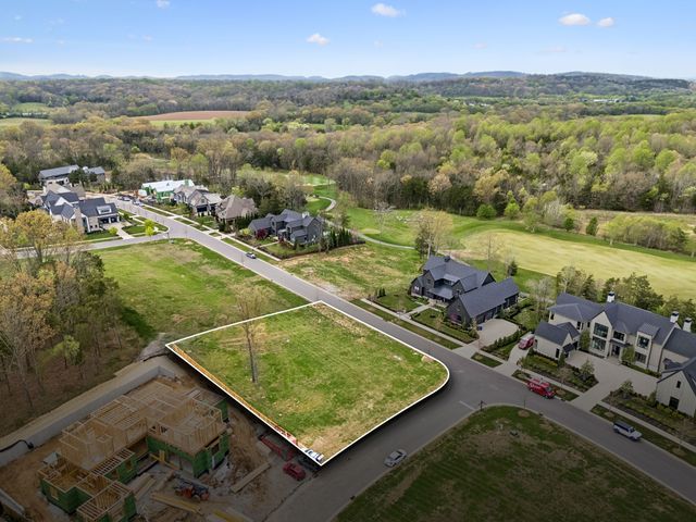 7124 Lanceleaf Dr, College Grove, TN 37046