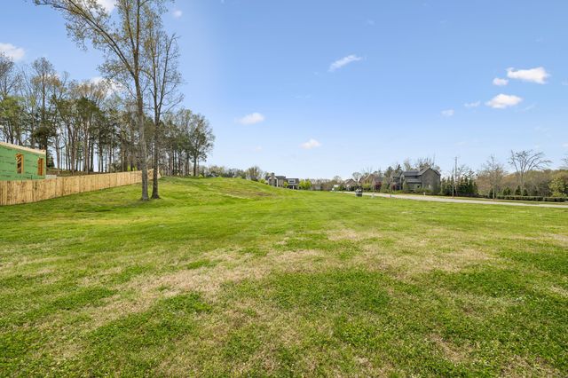 7124 Lanceleaf Dr, College Grove, TN 37046