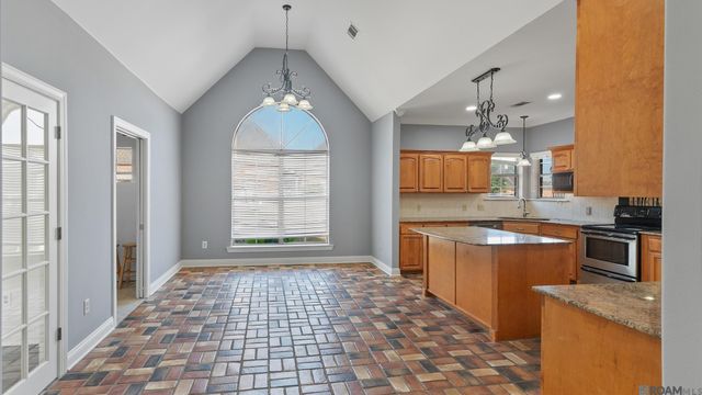 37373 Overland Trail, Prairieville, LA 70769