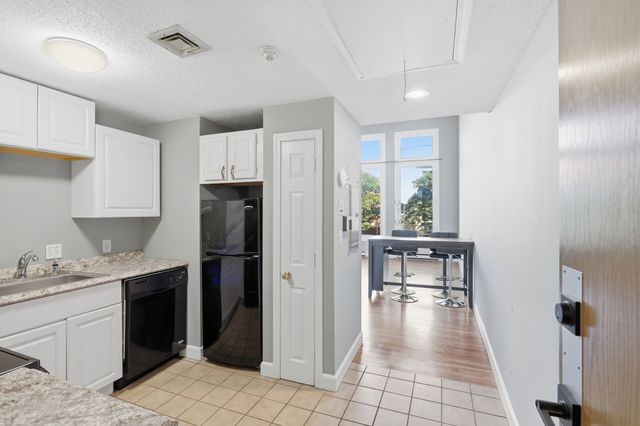 219 Central Street 2B, Lowell, MA 01852