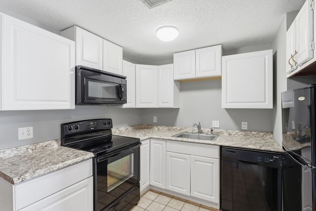 219 Central Street 2B, Lowell, MA 01852