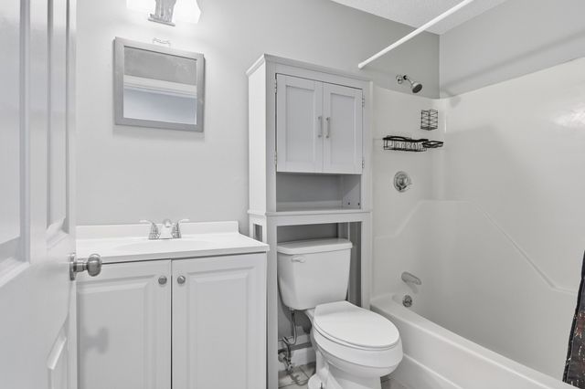 219 Central Street 2B, Lowell, MA 01852