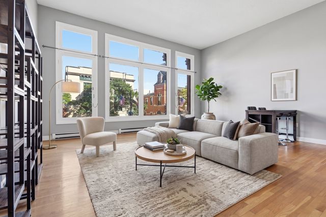 219 Central Street 2B, Lowell, MA 01852