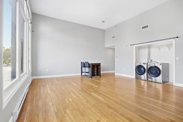 219 Central Street 2B, Lowell, MA 01852