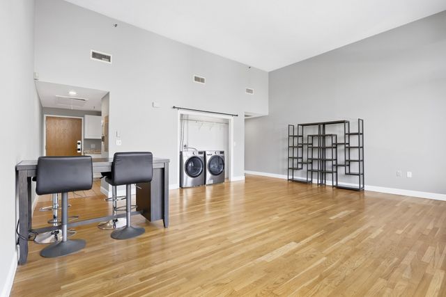219 Central Street 2B, Lowell, MA 01852