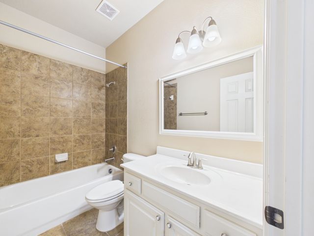 811 Ethan Road, Argyle, TX 76226