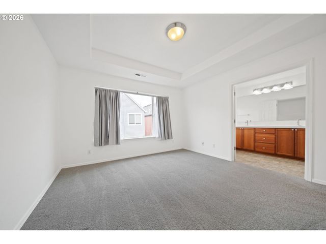 1147 Se LEANDER St, Hillsboro, OR 97123