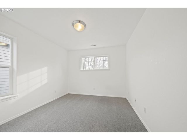 1147 Se LEANDER St, Hillsboro, OR 97123