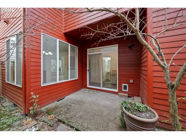 1147 Se LEANDER St, Hillsboro, OR 97123