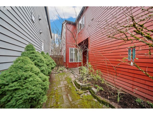 1147 Se LEANDER St, Hillsboro, OR 97123