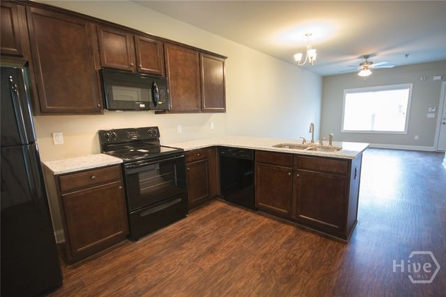 232 Epps Bridge Road 13H, Athens, GA 30606