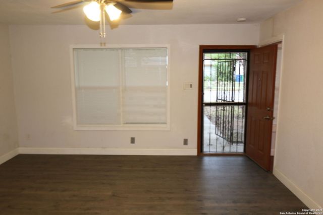 7170 Rolling Hills, San Antonio, TX 78227