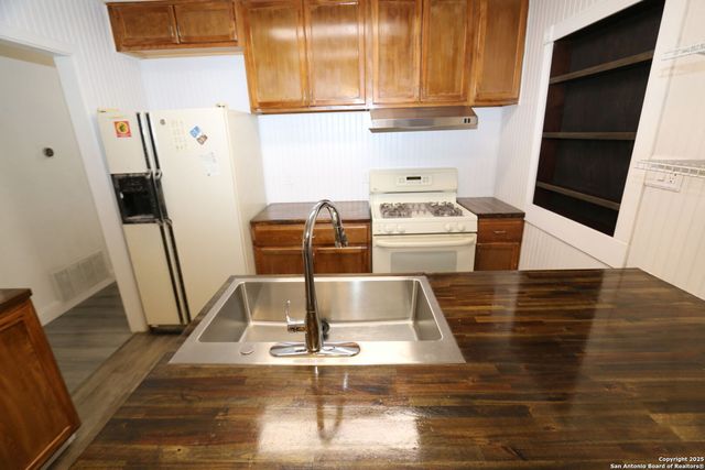 7170 Rolling Hills, San Antonio, TX 78227