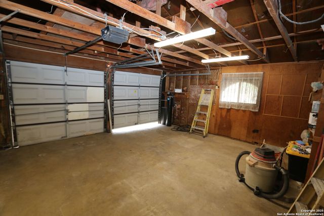 7170 Rolling Hills, San Antonio, TX 78227