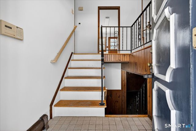 80 Flower Drive, Hamden, CT 06518