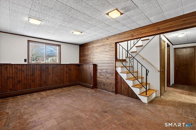 80 Flower Drive, Hamden, CT 06518