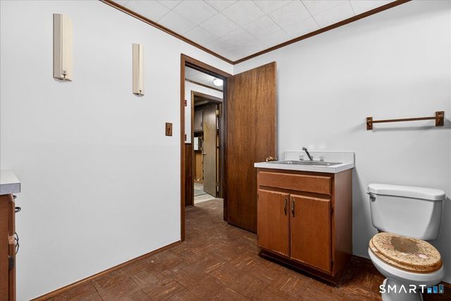 80 Flower Drive, Hamden, CT 06518